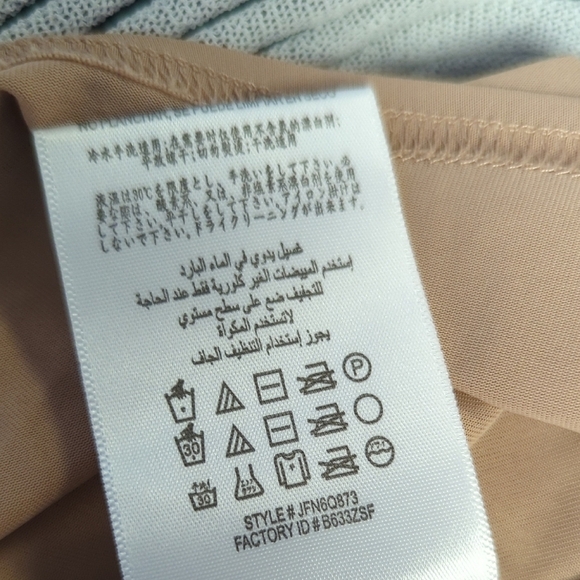 01583 BCBGMaxazria Striped Knit Dress Blue White Size Medium preppy retro summer - Picture 8 of 8